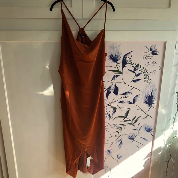 missguided asym strap drape satin midi dress MISSGUIDED Satin Bandeau Ruched Asymmetrical Side Drape Bodycon Midi Dress MISSGUIDED